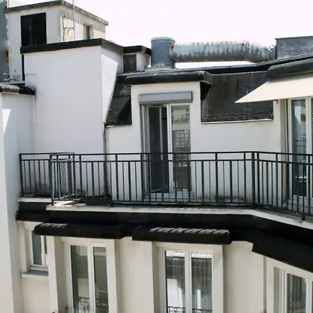 Otel Eiffel Blomet