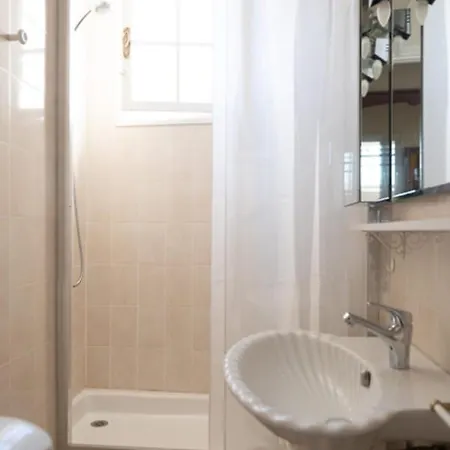 Apartment Elegant Apt For 2 Near The Montparnasse Tower *