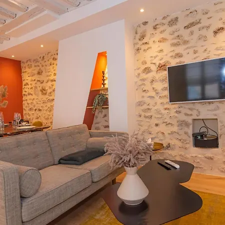 Lovely Apartment, Heart Of Center Apartment *