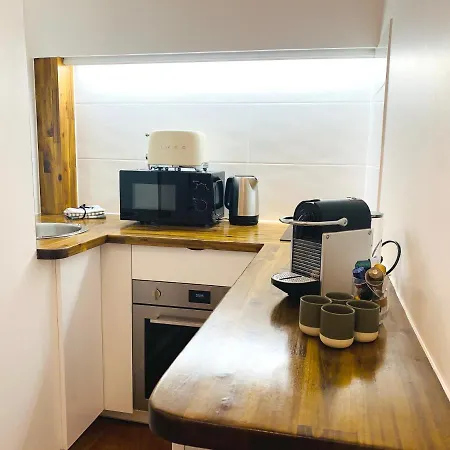 2 Bedrooms - Centre - Champs Elysees * Paris