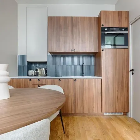 Mykeypers - Luxury Design Flat 4p - Republique Apartment