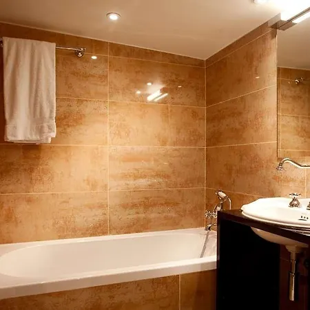 Le Notre Dame Saint Michel Hotel 3*