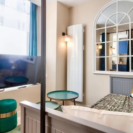Cozy Historic Center & Montmartre