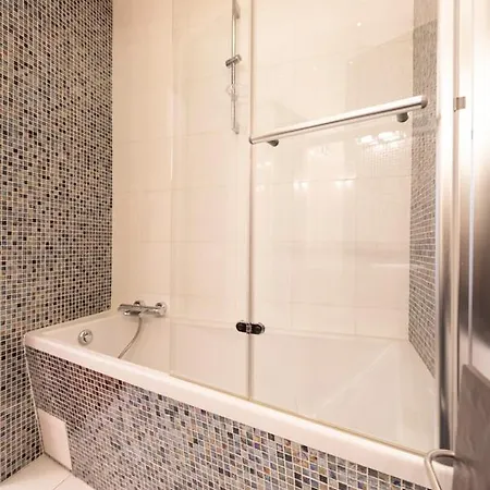 Artirama Apartment