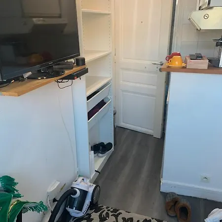 Chambre Pour Deux Personnes * Paris