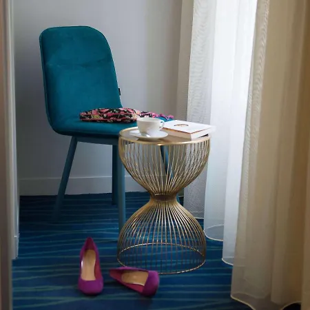 Hotel Mercure Paris Longchamp 4*