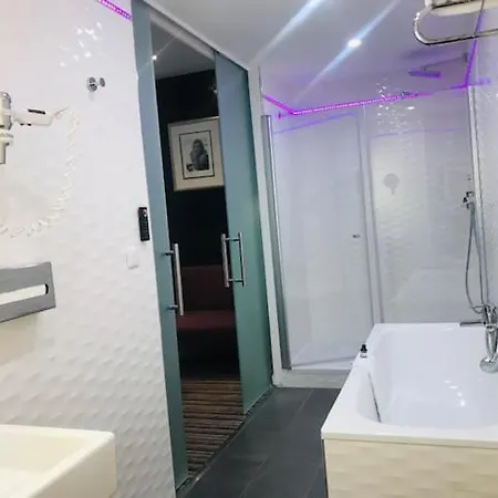 Hotel Icône Paris