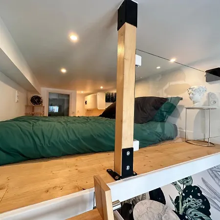 Apartment The Garden - Cosy With Ac In The Very Center Of *