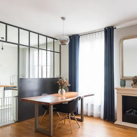 Apartment Very Bright Cocoon Near Buttes-chaumont