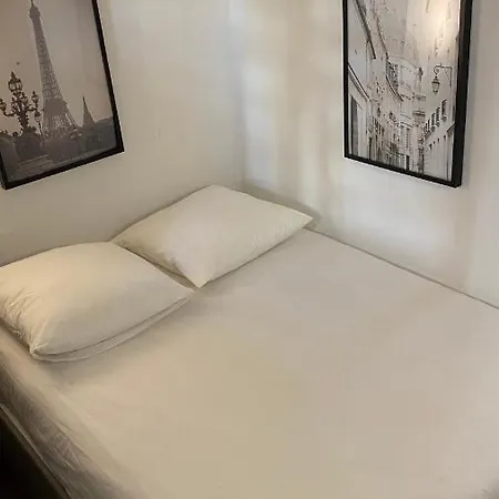 Marais Joli Deux Pieces Appartement Parijs