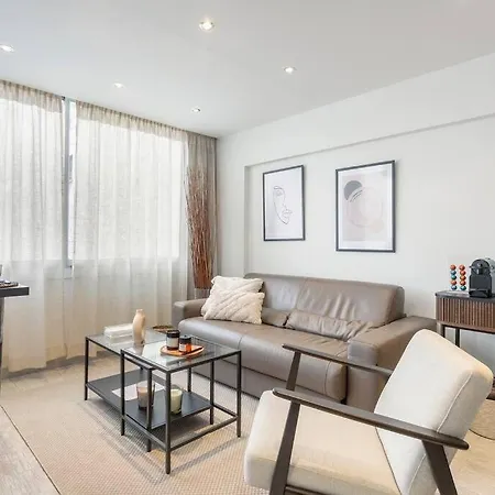 Apartment Luxury Champs Elysees