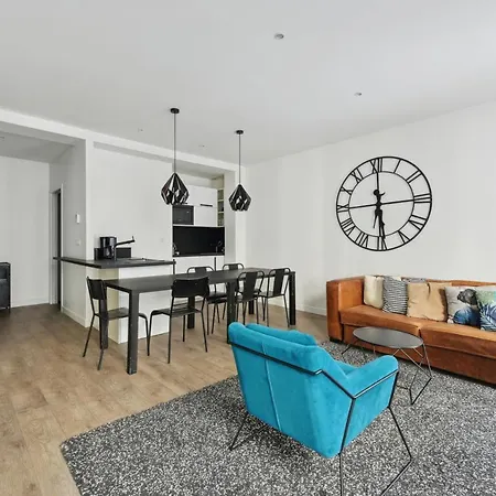 Elégant Dans Le Quartier Concorde à Apartamento *
