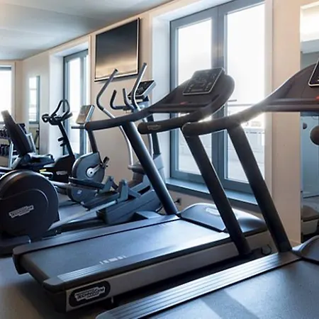 Hotel Ac Porte Maillot By Marriott Paris