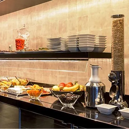 Ac Porte Maillot By Marriott 4* Paris