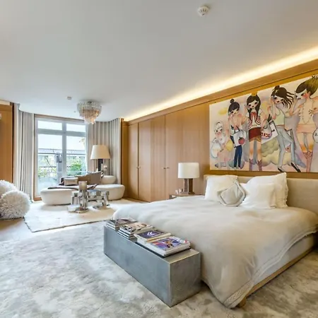 Very Chic In Champs Elysee Apartamento París