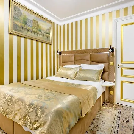 Premium 2 Minutes Walk From Champs-elysees * Paris
