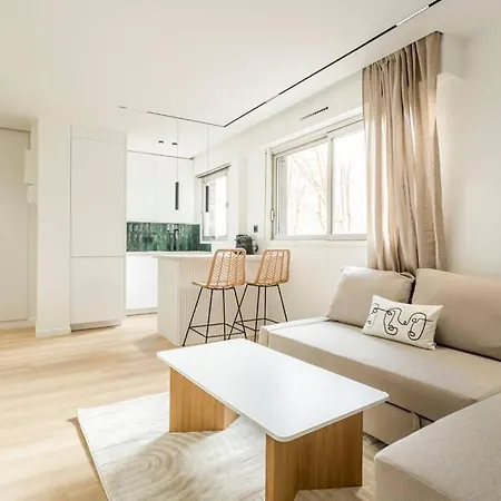 Apartamento Luxurious 3 Min Walk From Eiffel Tower