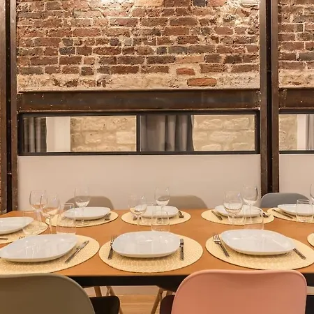 Design Architect Loft For 10 Guests Near Metro Apartment