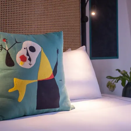 Mom'art Hotel 4*