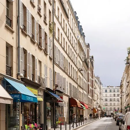 Apartament Eiffel