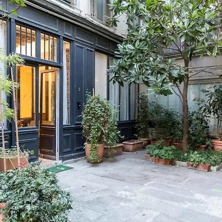 One-of-a-kind Spacious In Le Marais * Parigi