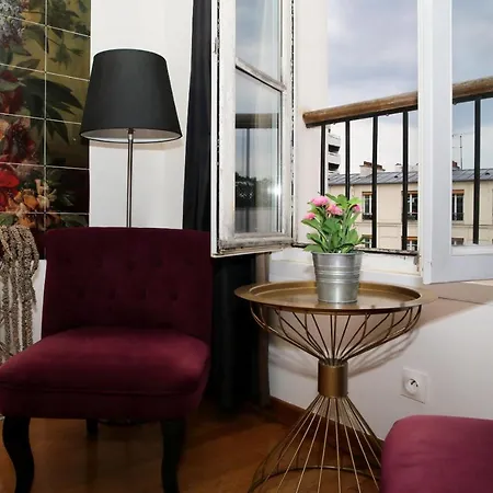 502- Studio De Charme Dans Quartier Anime 5 Paris