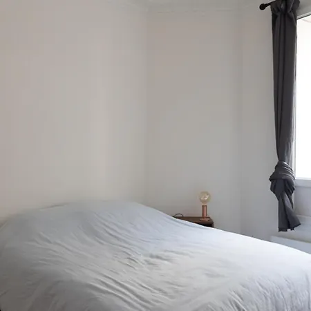 Apartment Charming Nest Near Montmartre