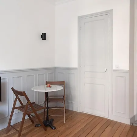 Charming Nest Near Montmartre