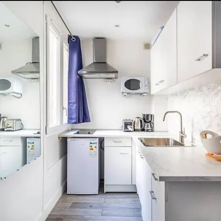 4pers#malesherbes#parc Monceau Apartment *