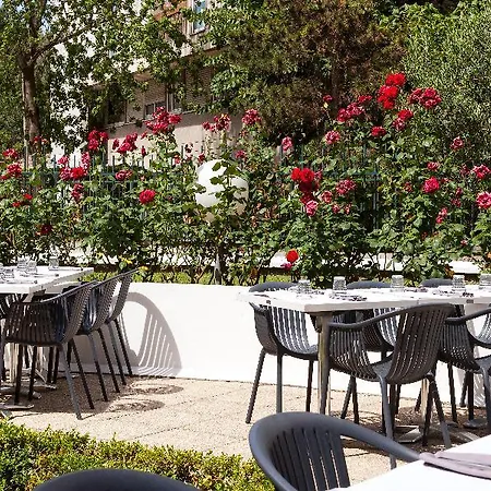 17 Batignolles 3* Paris