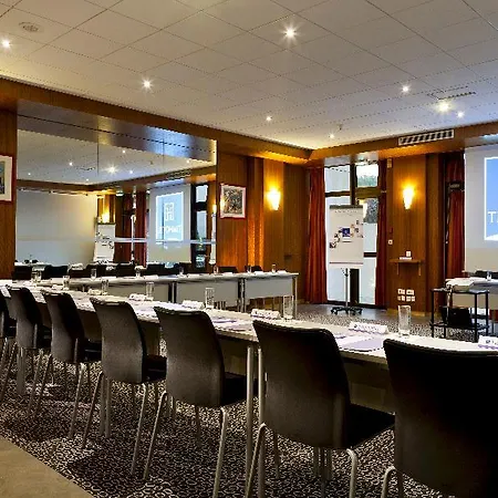 17 Batignolles Hotel