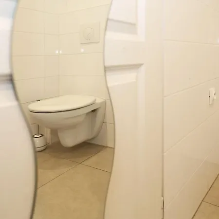 Rdc - Moderne Et Elegant A 5 Appartamento