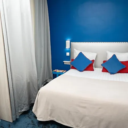 Du Mont Dore Batignolles 3* Paris