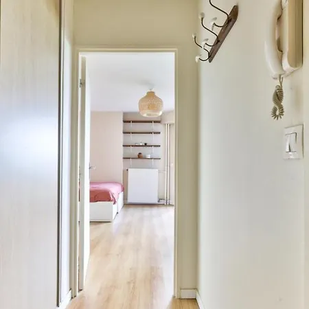 Appartamento For 2 People In La Villette