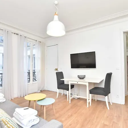 Apartman Cozy 1br 4p - Royal Palace Lo Museum *