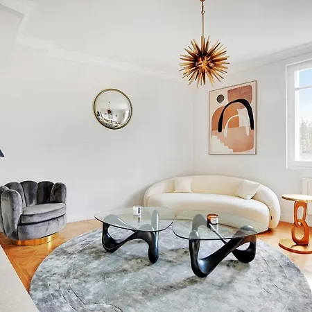 Luxury With Eiffel Tower View Apartment Paris