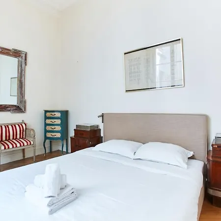 Madeleine - Opera Apartment