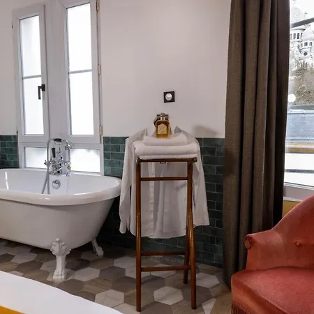 Le Village Montmartre By Hiphophostels Auberge de jeunesse Paris