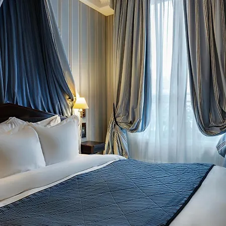 Hotel Le Dokhan's Arc De Triomphe, A Tribute Portfolio