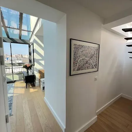 Luxury Penthouse - Eiffel Tower Apartment *