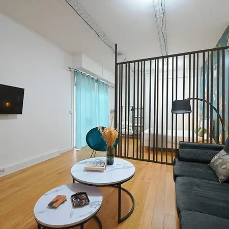 Modern Flat Renovated Apartment