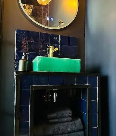 Apartment 2 Pieces A Bastille