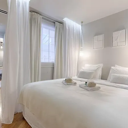 Mykeypers Incredible Luxury Flat 2br/6p - Champs-elysees Apartment Paris