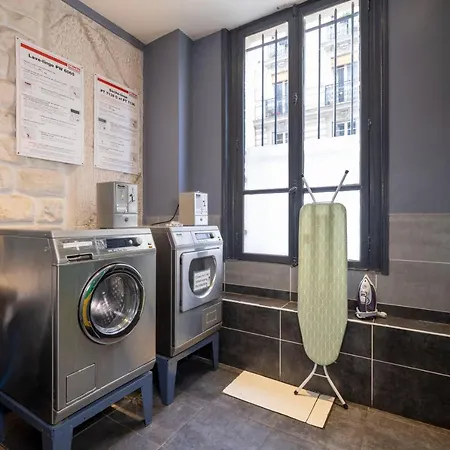 Hostal Le Regent Montmartre By Hiphophostels *