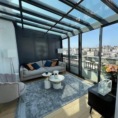 Luxury Penthouse - Eiffel Tower
