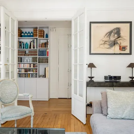 Apartment Veeve - Illuminating Light Paris