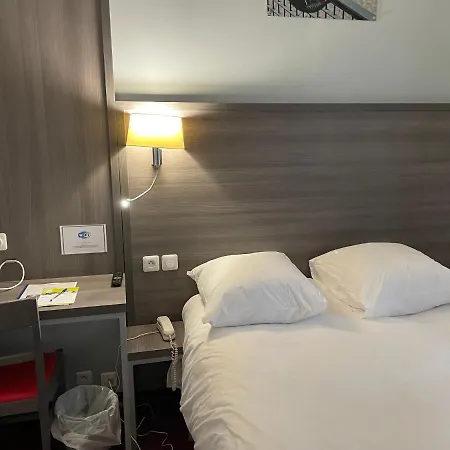Hipotel Lilas Gambetta Hotel Paris