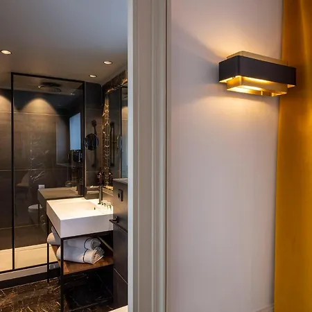 Victoria Palace Hotel 4*