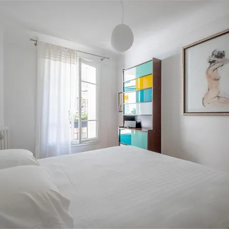 Apartment Veeve - Illuminating Light *