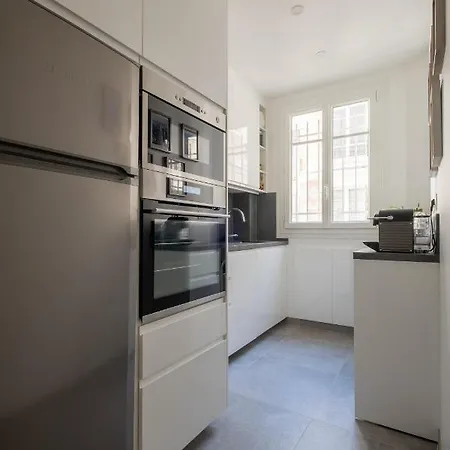 Apartment Veeve - Illuminating Light *